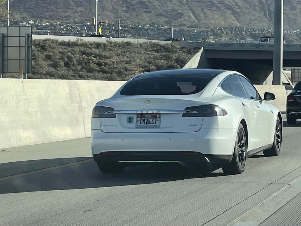 License plate: INVEST