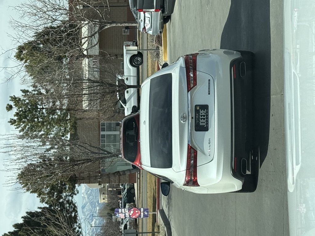 License plate: JDEERE