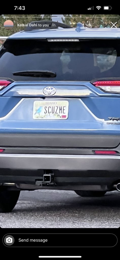License plate: SCUZME